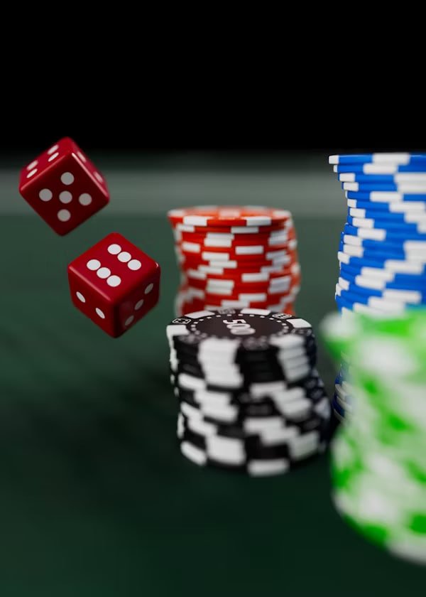Pengguna menjelajahi berbagai kategori permainan sportsbook, slot, dan casino